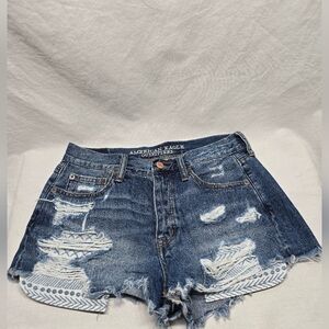American Eagle Vintage Hi-Rise Festival- Denim shorts size 4 Women’s